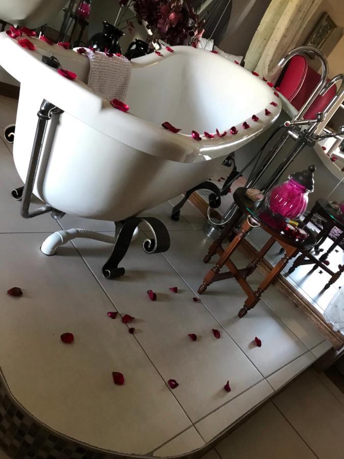 Annie'S Boutique Guesthouse And Garden Spa ฮาร์ทบีสบูร์ท ภายนอก รูปภาพ