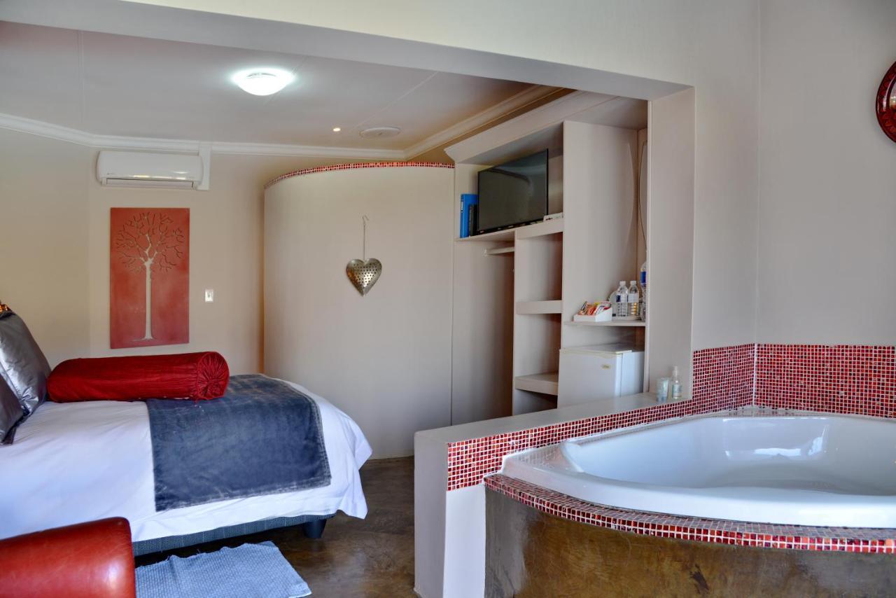 Annie'S Boutique Guesthouse And Garden Spa ฮาร์ทบีสบูร์ท ภายนอก รูปภาพ