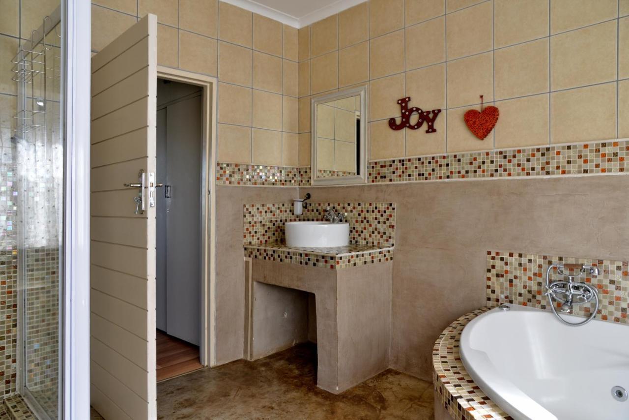 Annie'S Boutique Guesthouse And Garden Spa ฮาร์ทบีสบูร์ท ภายนอก รูปภาพ
